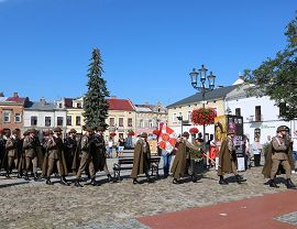 15 sierpnia - Msza na rynku  (5) (1020x680).jpg