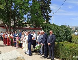 Polanka Pomnik- złożenie kwiatów (1) (1020x574).jpg