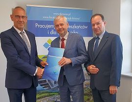 Podpisanie umowy na dofinansowanie ze środków Podpisanie umowy na dofinansowanie ze środków WFOŚiGW