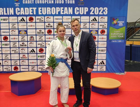 Magdalena Wałęga z Krosna na zawodach judo w Berlinie