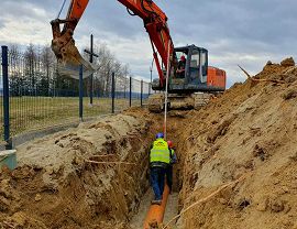 Roboty ziemne przy budowie kolektora sanitarnego (3).jpg