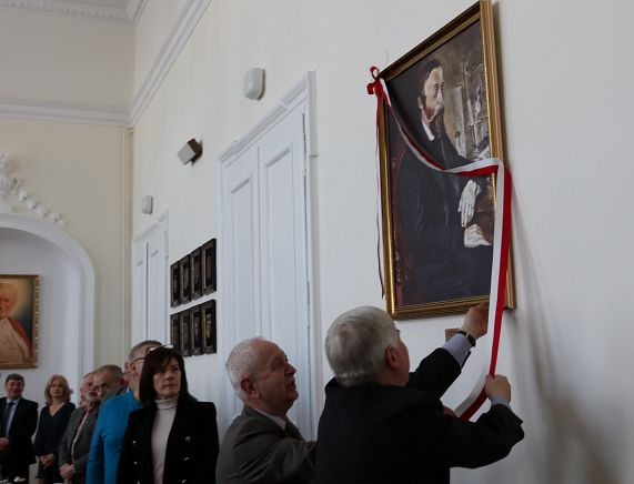 Odsłonięcie obrazu Ignacego Łukasiewicza