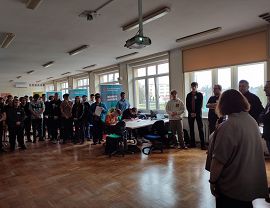 Uczestnicy konkursu Hackathon (1).jpg