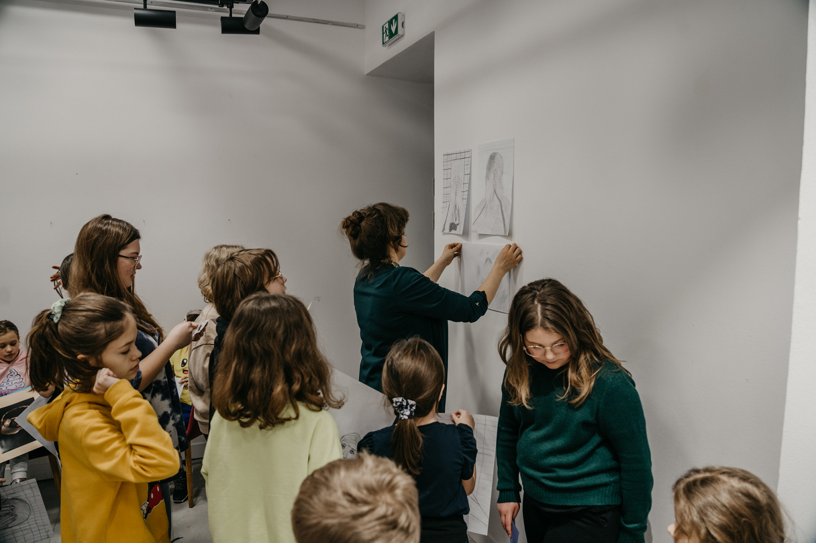 Zajęcia artystyczne dla dzieci w BWA (2).jpg [1.11 MB]