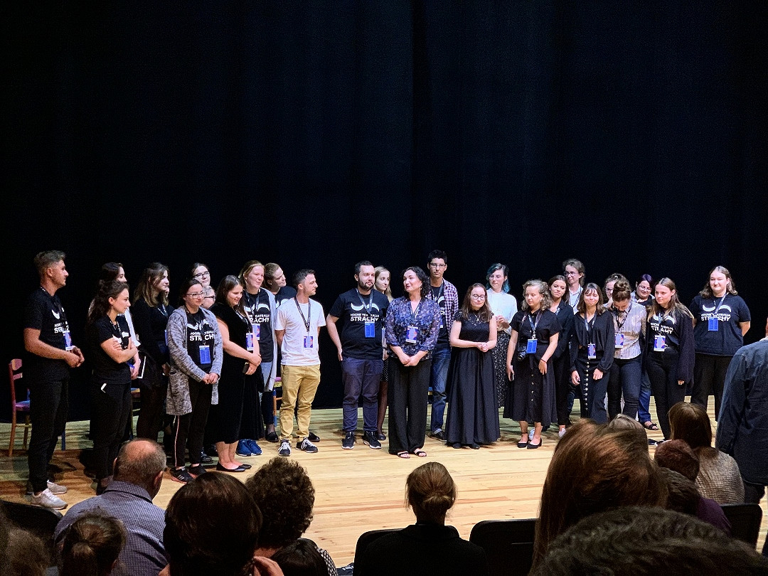 WSPÓLNE ZDJĘCIE ORGANIZATORÓW I WOLONTARIUSZY.jpg [501.67 KB]