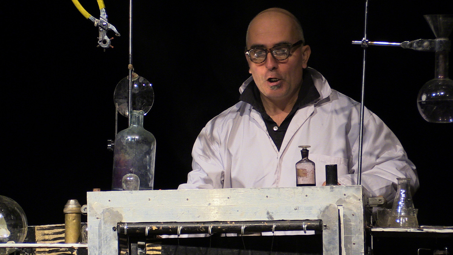 Świetlne 2023 Walny Teatr Spektakl Przygody kropli wody fot. arch. teatru.JPG [407.09 KB]