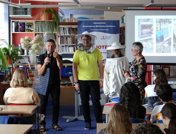 biblioteka pszczoły