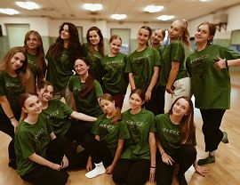 Młodzież z Zespołu Tańca Współczesnego Strecz 1