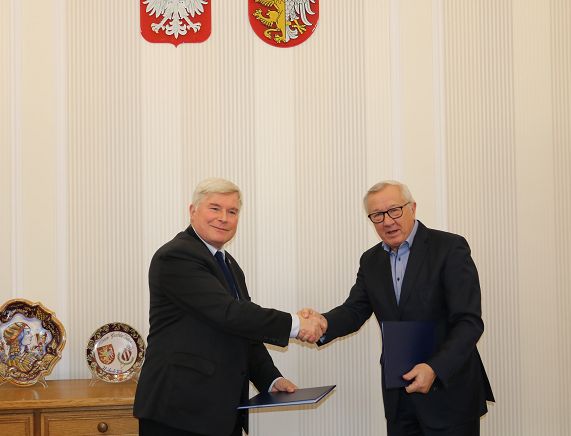 Podpisanie umowy Dolina Lotnicza
