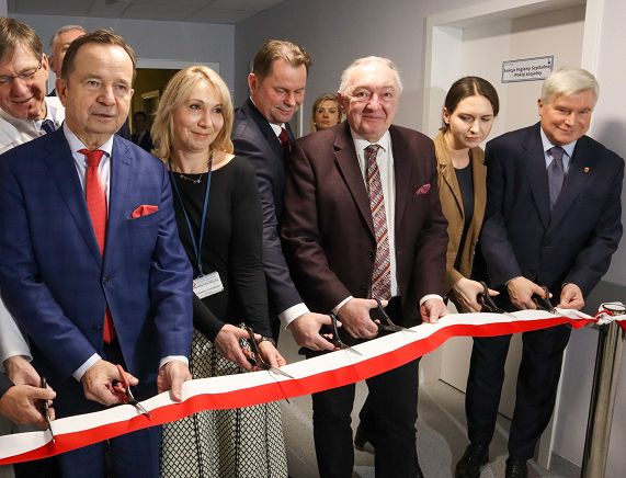 miniatura nowy tomograf w krośnie fot. portal samorządu woj. pod.