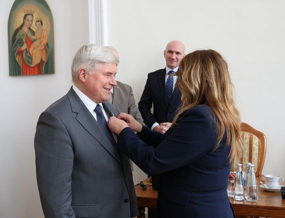 Medal dla Prezydenta Piotra Przytockiego za zasługi dla ŚZŻAK