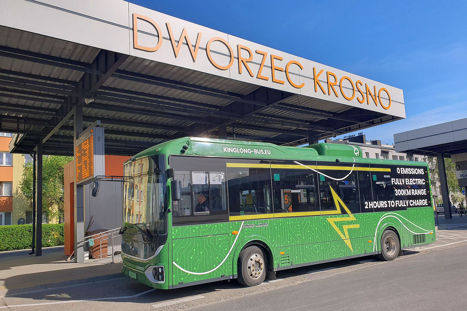 MKS nowy autobus.jpg [504.38 KB]