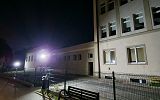 montaż lamp solarnych LED - kontynułacja działań w ramach realizacji projektu Ekopracownia OZE.jpg