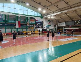 Kolejna reprezentacja Polski w piłce siatkowej - trenuje w krośnieńskiej hali sportowo -widowiskowej