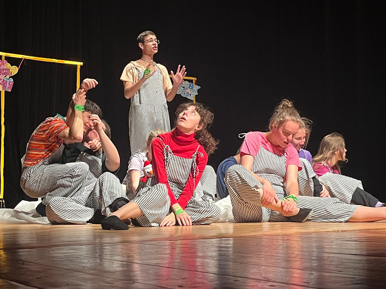 RCKP Inny młodzieżowy festiwal teatralny 2025 Teatr na krawędzi 1.jpg [251.95 KB]