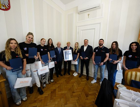 Zawodniczki Karpat PANS Krosno z wizytą u Prezydenta