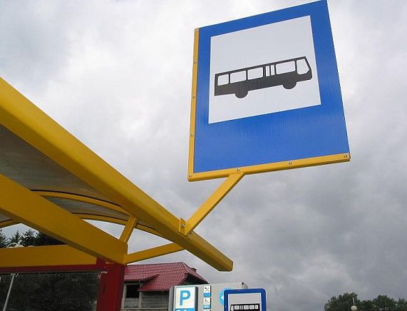 Uwaga mieszkańcy os. Traugutta! Zmiana lokalizacji przystanku autobusowego