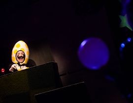 Alicja po drugiej stronie lustra, Teatr PAPAHEMA, fot. Katarzyna Chmura (9).jpg