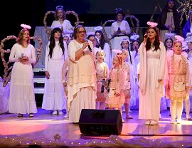 „Głos wdzięczny z nieba wychodzi" - widowisko jasełkowe w Miejskim Zespole Szkół Nr 7 w Krośnie