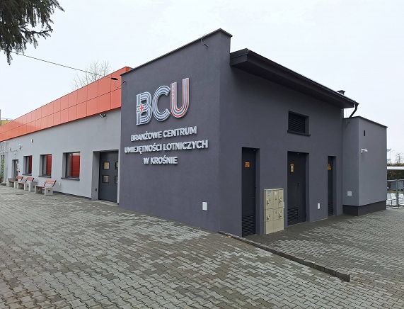 BCU budynek fot. terazkrosno.pl