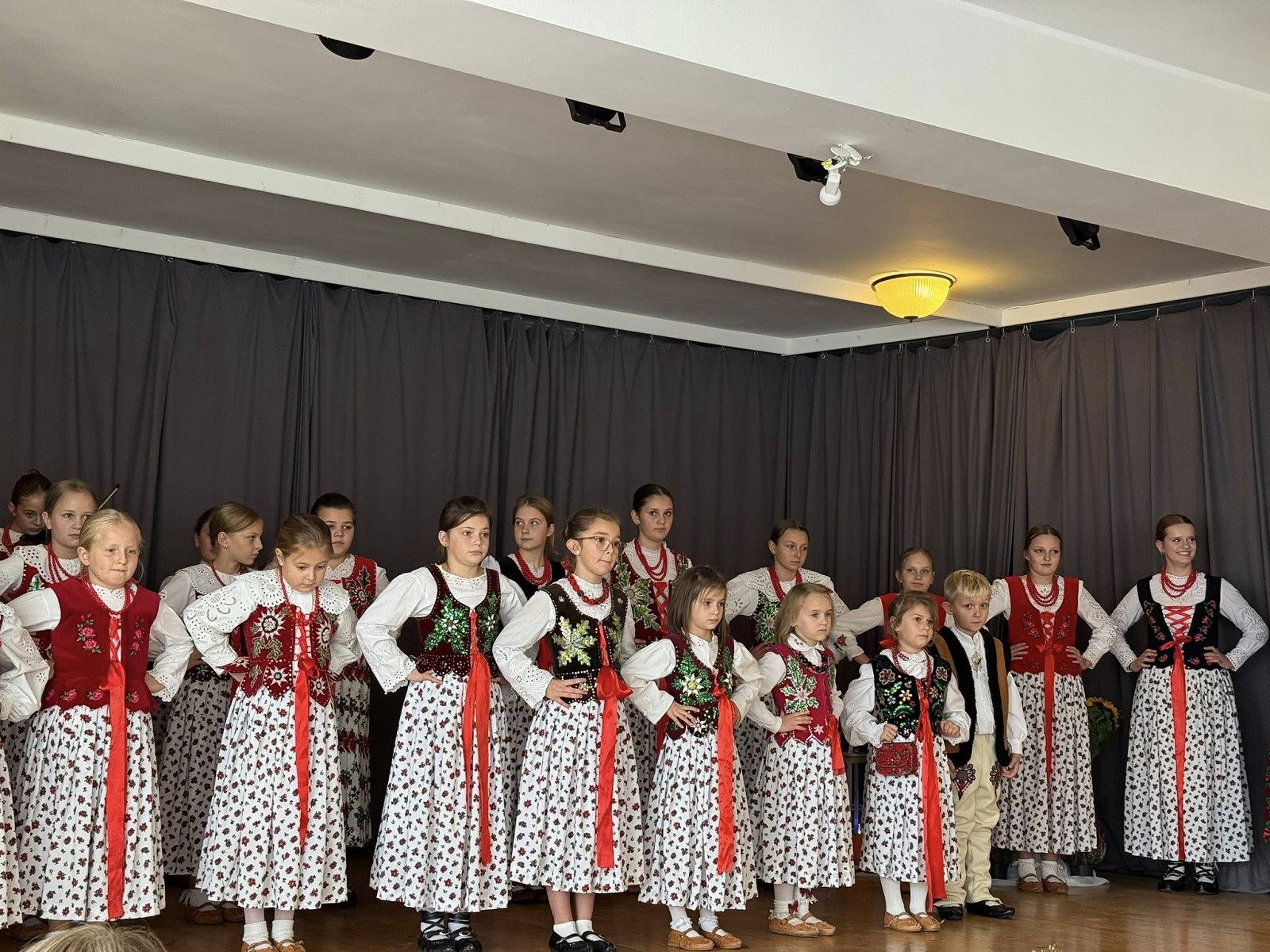 Zespół Regionalny Ochotni i Mali Ochotni, Ochotnica Górna (Polska) 7.jpg [440.54 KB]