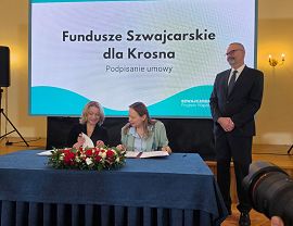 Krosno z dofinansowaniem z Funduszy Szwajcarskich - podpisanie umowy.jpg