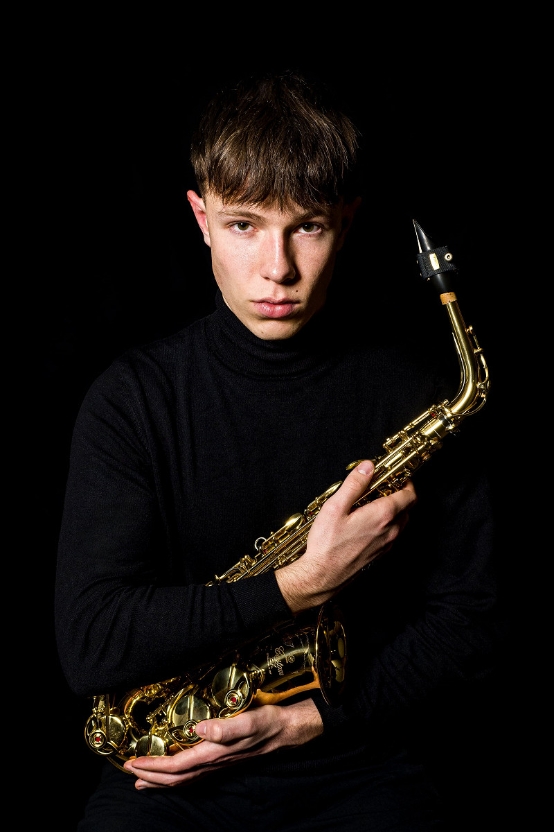 Maksymilian Cieślik. Talent, pasja i sukces.jpg [1.27 MB]